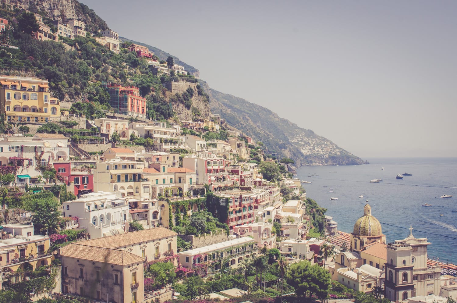 The houses on the hills in Positano